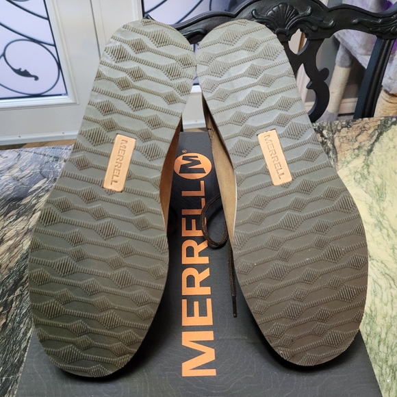 Brand new in box Merrell Roam Mid boots - Picture 8 of 8